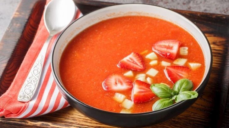 Çilek Ve Domatesli Gazpacho Tarifi