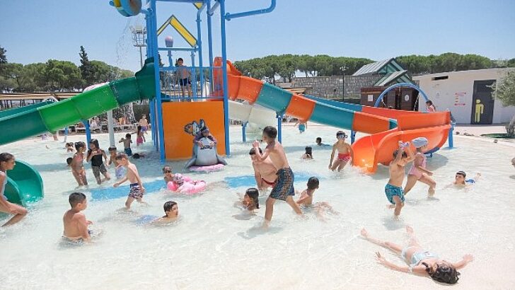 Çocuklar Aquaparkta Serinliğe Doydu, Aileler Lider Çerçioğlu’na Teşekkür Etti