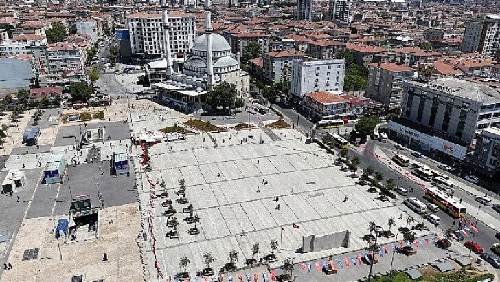 Cumhurbaşkanı Erdoğan’ın Bayrak Daveti Bağcılar’da Karşılık Buldu