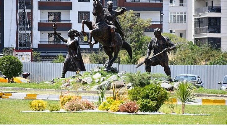 D-100 Karayolu’nda peyzaj çalışması tamamlandı