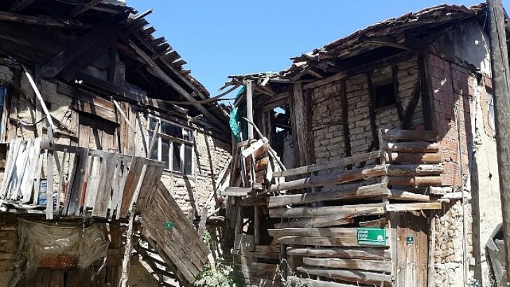 Daha inançlı bir Osmangazi için metruk binalar yıkılıyor
