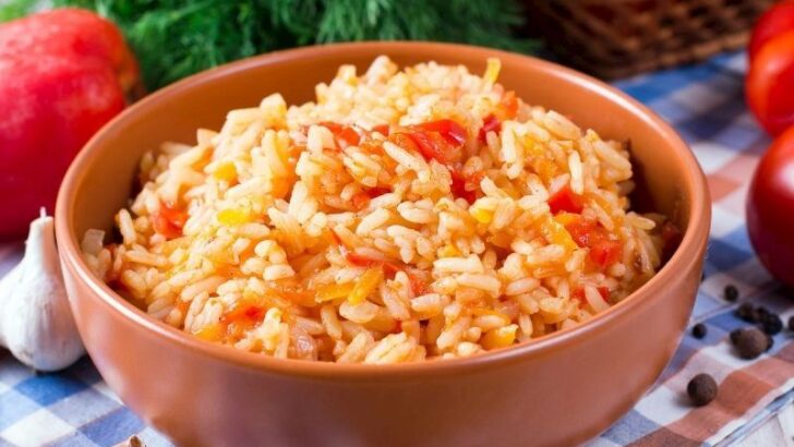 Domatesli Pilav Tarifi