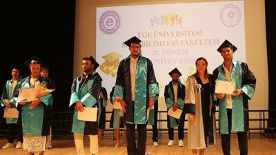 Ege Üniversitesi Spor Bilimleri Fakültesi mezunlarını coşkuyla uğurladı
