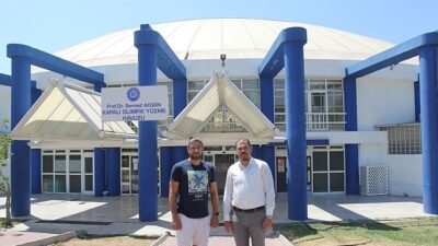 EÜ Yüzme Havuzu, her yaştan bireye sağlıklı hayat ve yüzme eğitimi sunuyor