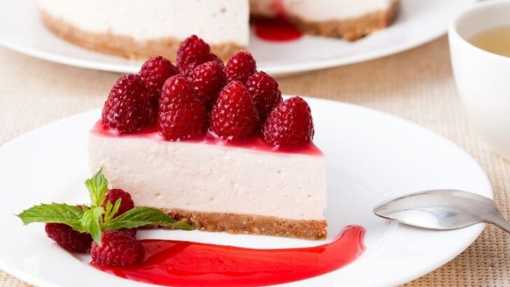 Frambuazlı Cheesecake Tarifi