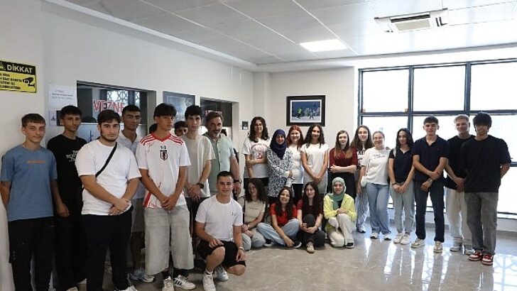 Gençler Bu Kampta Geleceğe Hazırlanıyor
