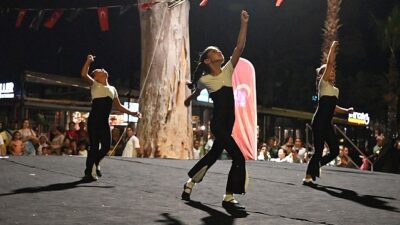 Gürcü Dans Topluluğu’ndan Kemer’de Kültür Şöleni
