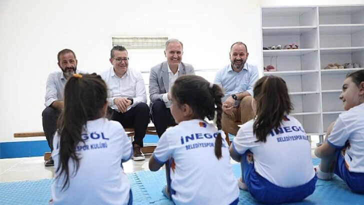 İnegöl Belediyesi Yaz Spor Okullarında 1.792 Çocuk Sporla Buluştu
