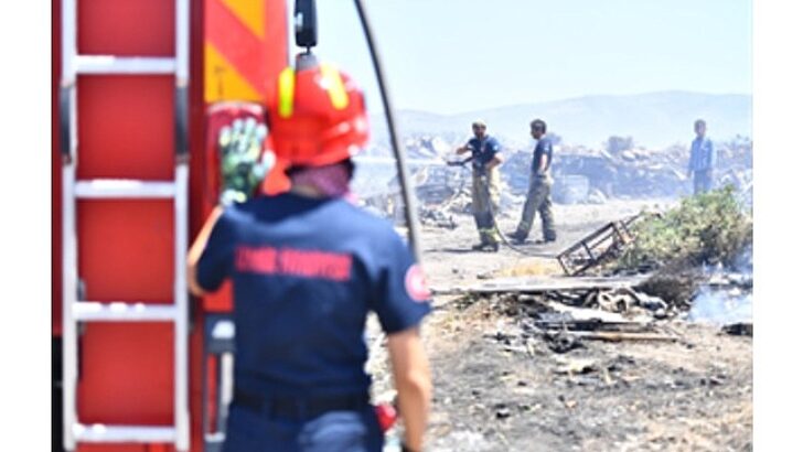 İzmir’de bir ayda 26 bin 260 hektar alan yandı