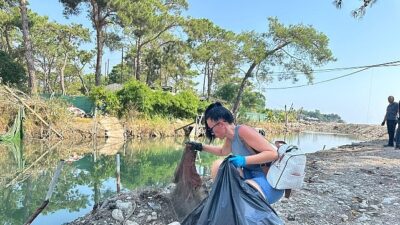 Kemer’de yaşayan yabancı asıllı bayanlarla paklık faaliyeti
