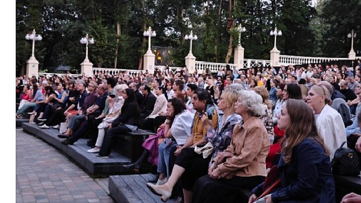 Kocaeli Kent Tiyatroları, Dünya sahnesinde