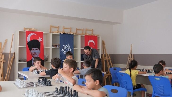 Lider Çerçioğlu ile Ataklar Geleceğe: Aydın’da Çocuklar Satrançla Düşünmeyi Öğreniyor