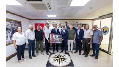 Lider Tugay, Menemen’de oda liderleri ile görüştü
