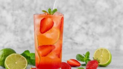 Serinlik Vakti: Çilekli Limonata Tarifi