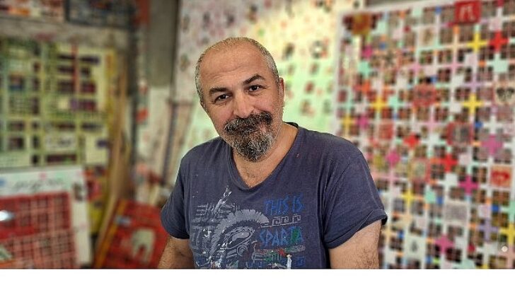Şiirin Yankısını Görsel Lisana Dönüştüren Bir Stant: “Küçük Çanlar Çınladığında”
