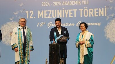 Üsküdar Üniversitesi 12. devir mezunlarını uğurladı!