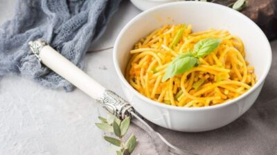 Zerdeçallı Spagetti Tarifi
