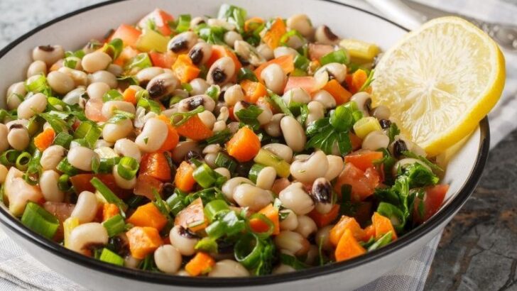 Zeytinyağlı Börülce Salatası Tarifi