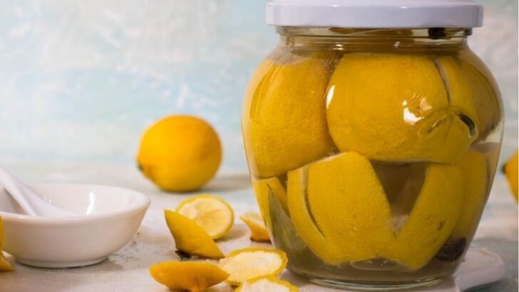 Zeytinyağlı Kolay Limon Turşusu Tarifi