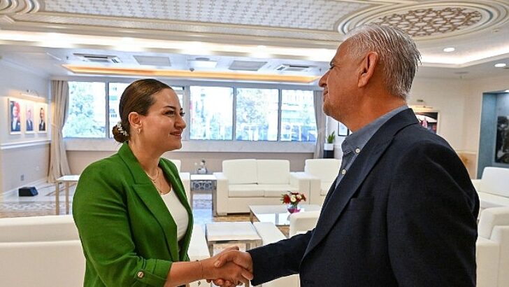 Antalya Büyükşehir Belediyesi denizlerin korunması için çalışıyor