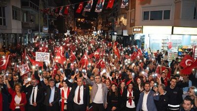 Balçova’da şenlik ve konserli Zafer Bayramı coşkusu