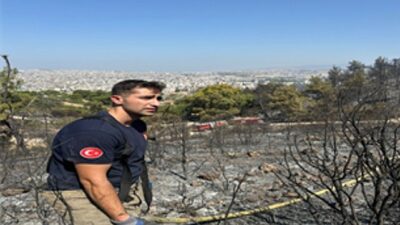 Buca ve Aliağa’da çıkan yangınlar denetim altına alındı