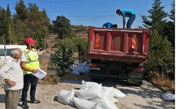 Büyükşehir’den üreticiye tavuk yemi ve ekipman dayanağı