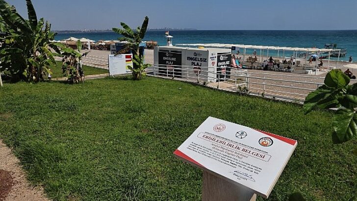 Büyükşehir’in manisiz plajlarına ziyaretçi akını