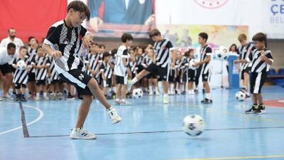 Çeşme Belediyesi Yaz Spor Okulu’nda sertifika coşkusu