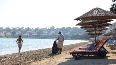 Çeşme Belediyesinden 19 plajda 7/24 paklık