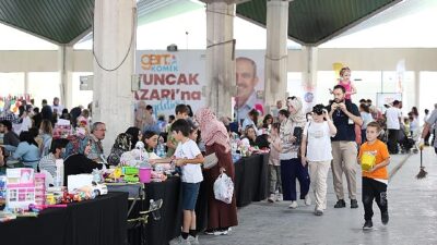 Çocuklar Genç KOMEK 2. El Oyuncak Pazarı İle Farkındalık Kazanıyor