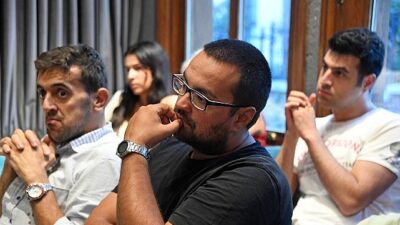Dünya çapında muvaffakiyet elde etmiş teşebbüsçüler deneyimlerini gençlerle paylaşıyor