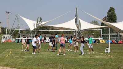 Dünya gençleri Fadıllı’da buluştu