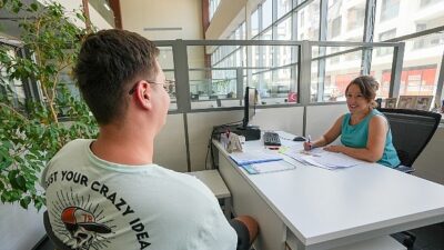 Gaziemir Belediyesi’nden öğrencilere YKS tercih takviyesi
