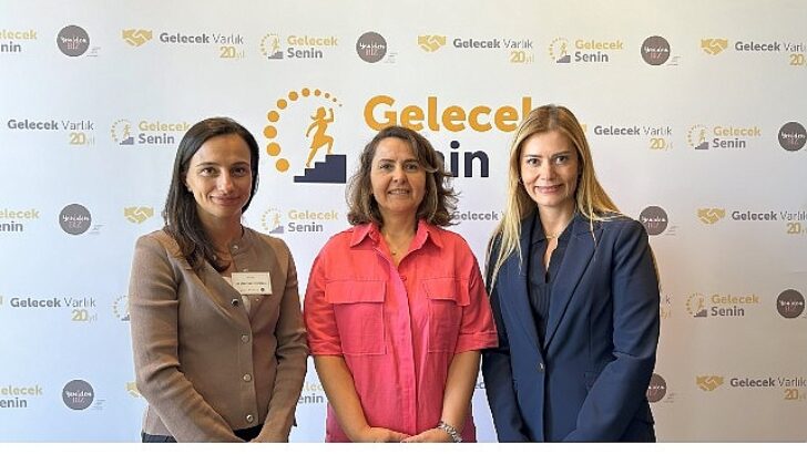Gelecek Varlık, 20. yılında 20 bayanın hayatına dokunuyor