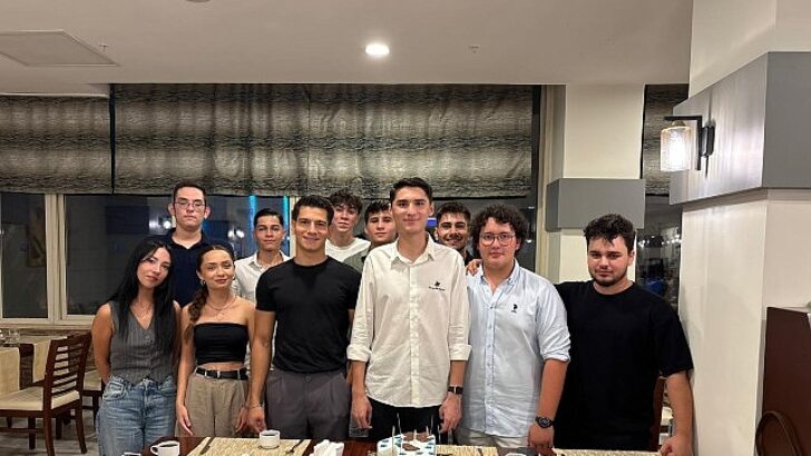 Gençlik meclisi kuruluş yıl dönümlerini kutladı
