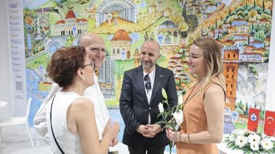 İzmir Fuarı’nda Konak standına ağır ilgi