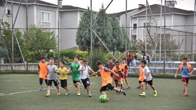 Kartepe Belediyesi Yaz Spor Okulları Ağır İlgi Gördü