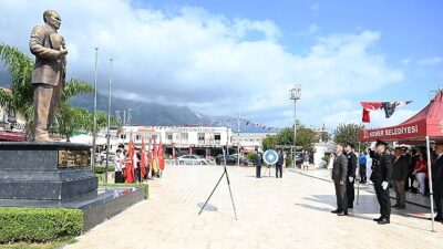 Kemer’de Zafer Bayramı merasimi