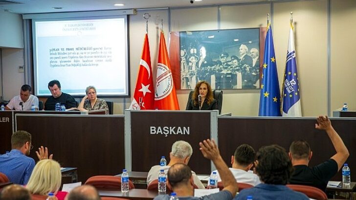 Lider Ünsal kelamını tuttu: Karşıyaka Belediyesi’nden vefa örneği
