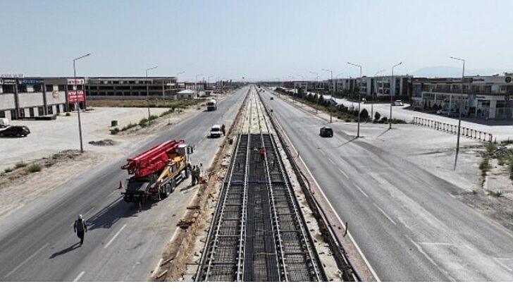 Milletvekilleri, Lider Altay ve Vilayet Lideri Özgökçen Stadyum – Şehir Hastanesi Tramvay Çizgisi’ndeki Çalışmaları İnceledi