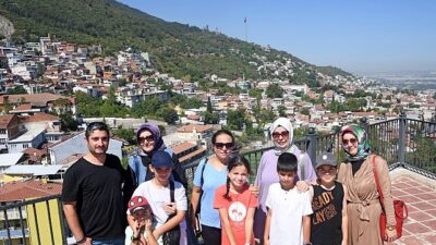 Minik arkeologlar Bursa’nın tarihi yerlerini gezdi