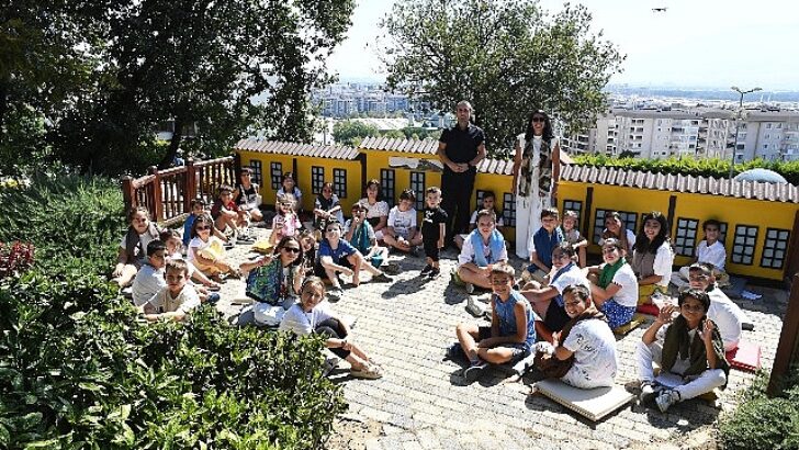 Osmangazi Belediyesi geleceğin tiyatrocu ve arkeologlarını yetiştiriyor