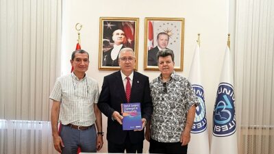 Prof. Dr. Apaydın’ın yeni kitabı burun cerrahisinde referans niteliği taşıyor