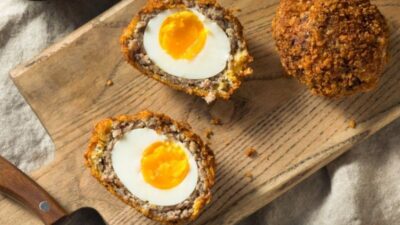 Scotch Eggs (İskoç Yumurtası) Tarifi