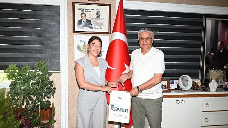 Sıla Bakır’dan Lider Topaloğlu’na teşekkür ziyareti