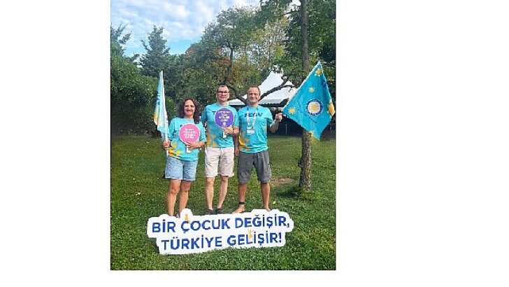 Yüzücüler kulaçlarını TEGV’li çocuklara eğitim takviyesi için attı