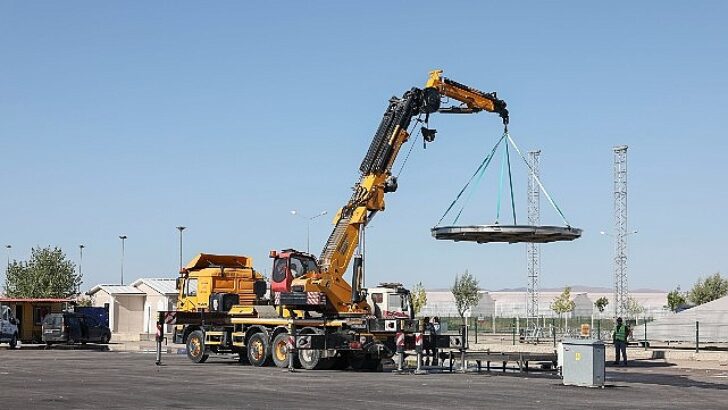 30 Şef, Dev Sucuklu Yumurta İçin 25 Metrekarelik Tavada Rekor Kıracak