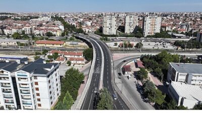 Ahmet Öksüz Üst Geçidi’nin Asfaltı Yenilendi
