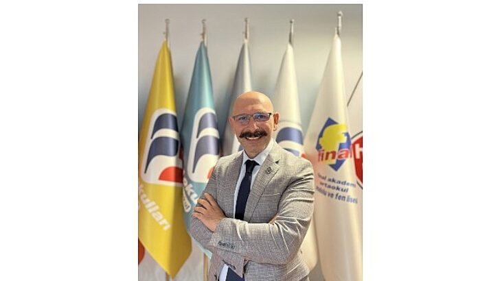 Anne-babalara davet: Lise periyodunda yalnızca notlara değil, çocuğunuzun gelişimine odaklanın